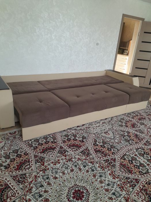 Продам диван отличного состояние