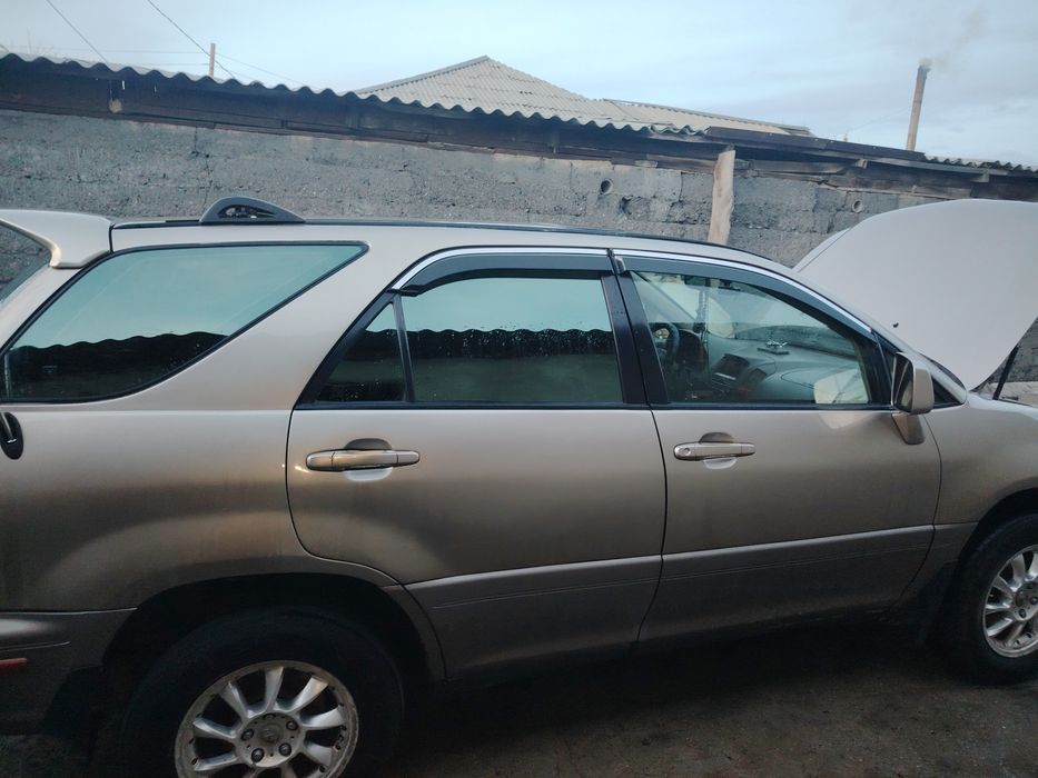 Продам Лексус рх300