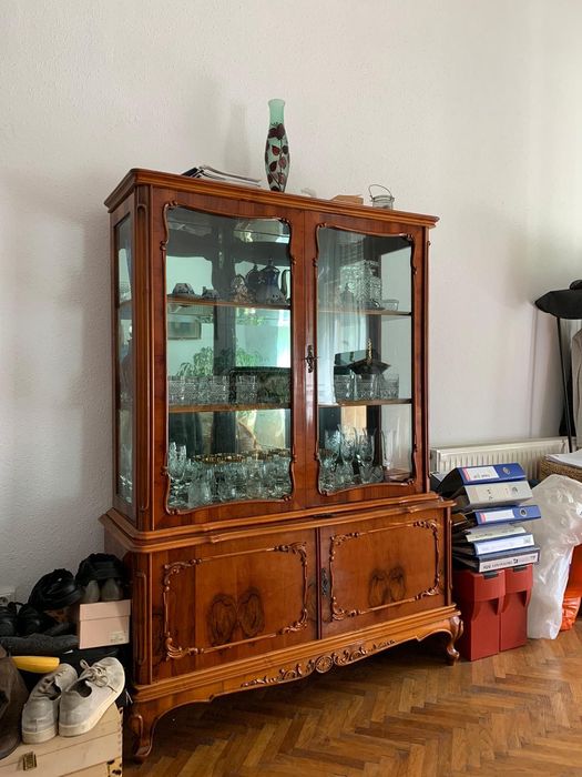 Vand sufragerie Madrigal, pentru iubitorii stilului clasic!