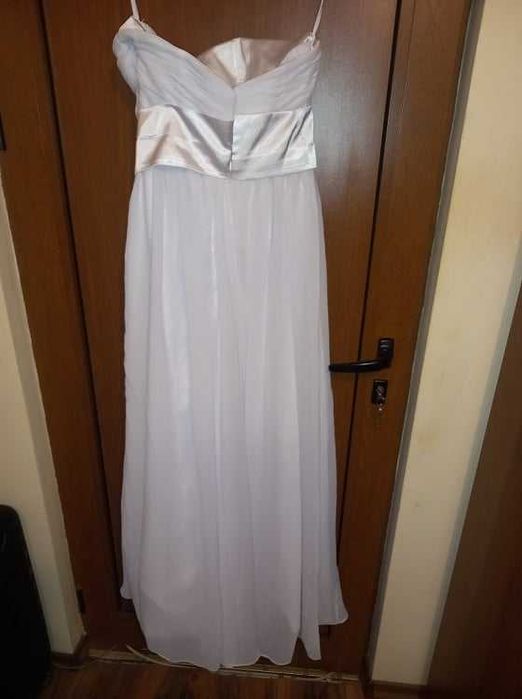 Ефирна булчинска рокля