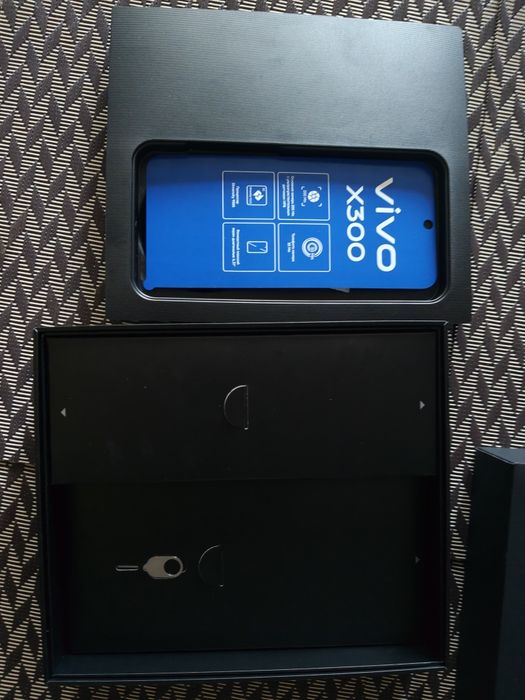 Vivo x300 16/512