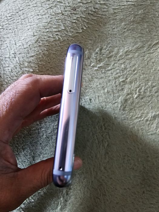 Vând Samsung S8 SILVER
