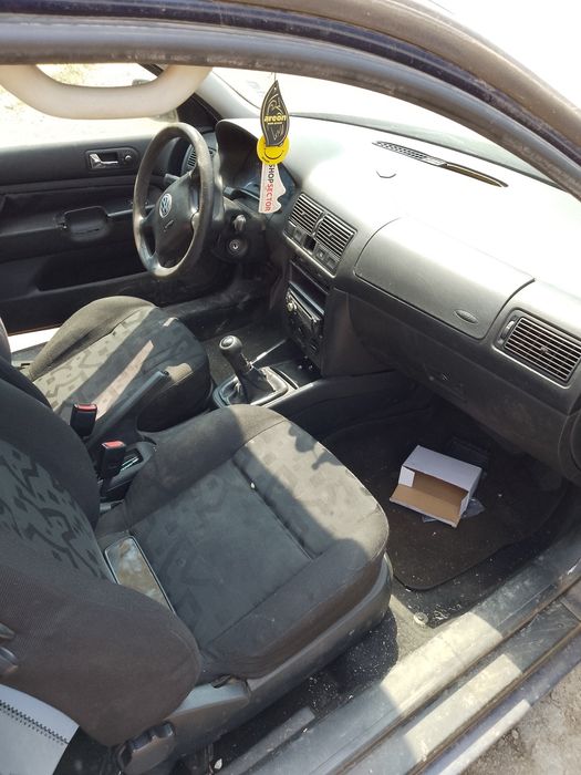 Продавам на части Голф 4 1.4 16V