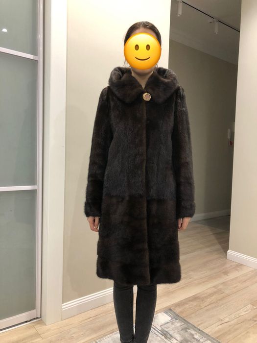 Продаётся норковая шуба