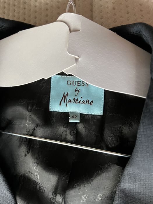 Дамско черно сако Guess by Marciano