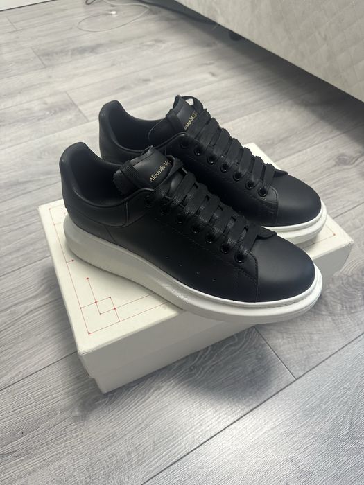 Alexander Mcqueen