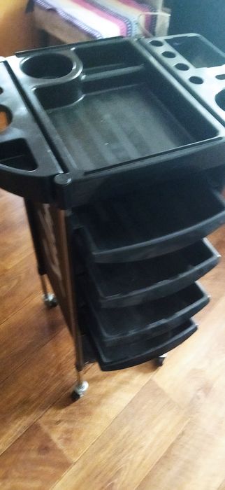 Продам помощник парикмахера