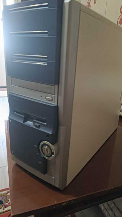 блок системный Pentium 4