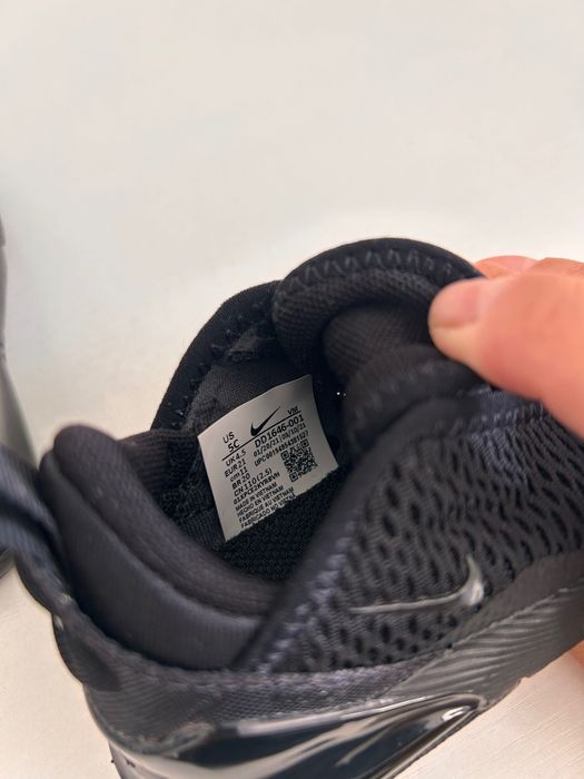 НОВИ детски маратонки Nike Air Max 270