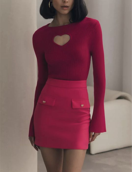 Лонгслив облегающий с вырезом сердечко (малиновый)