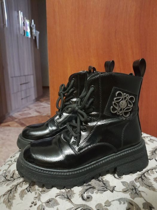 Ботинки для девочки