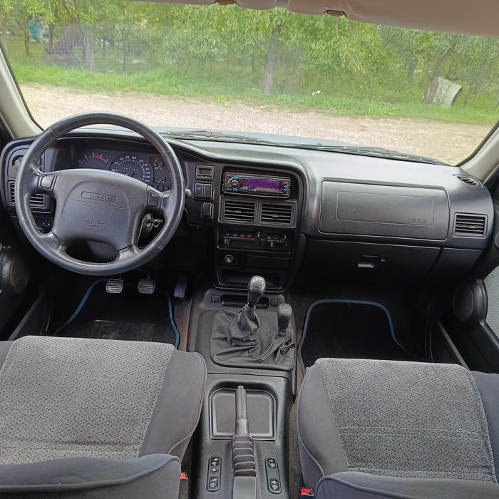 Vând/schimb Opel Frontera