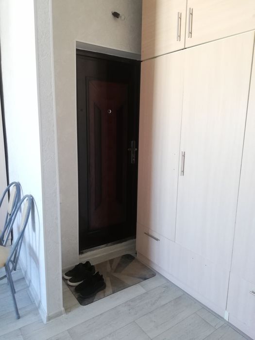 Продам 1 ком кв на 8 мкр