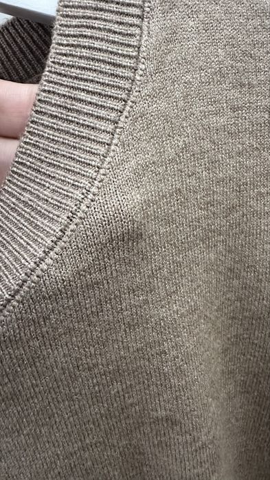 Свитер из 100% шерсти