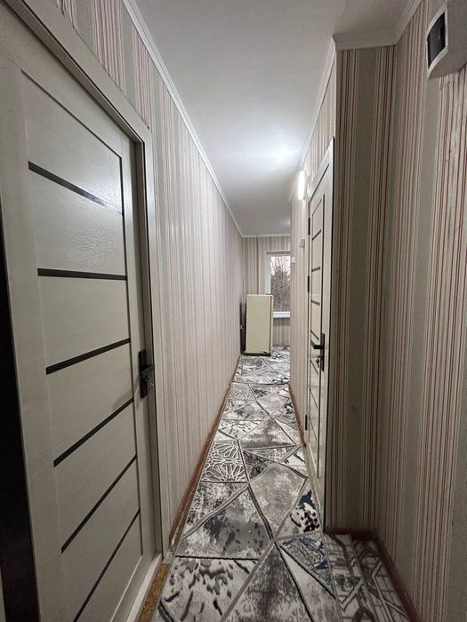 Тезда Горгазда 1хона 3этаж квартира сотилади