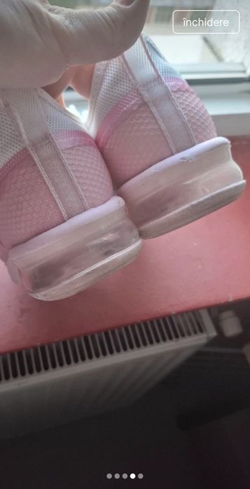 Adidași Nike folosiți f puțin