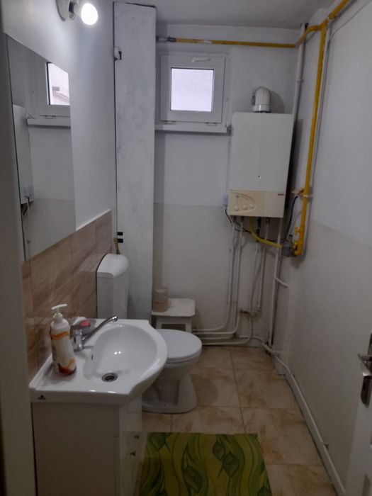 Inchiriez Apartament zona Precista