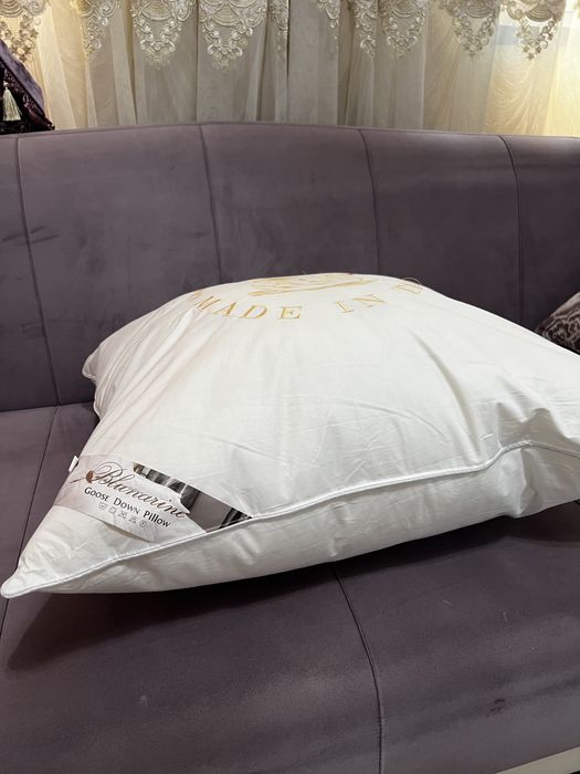 Подушка лебяжий пух 70*70новые