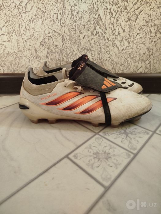 Бутсы predator Adidas original 2026 размер: 37-38