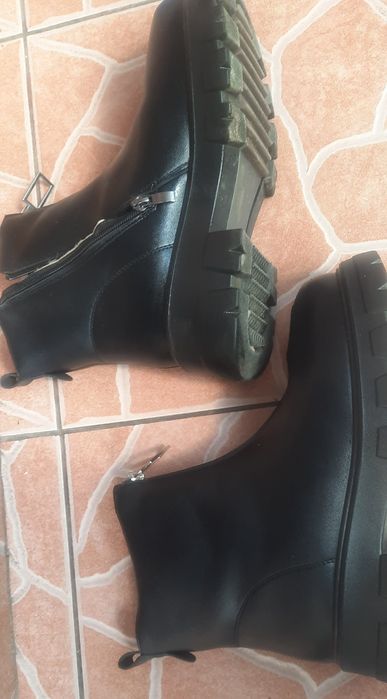 Ghete dama marimea 37