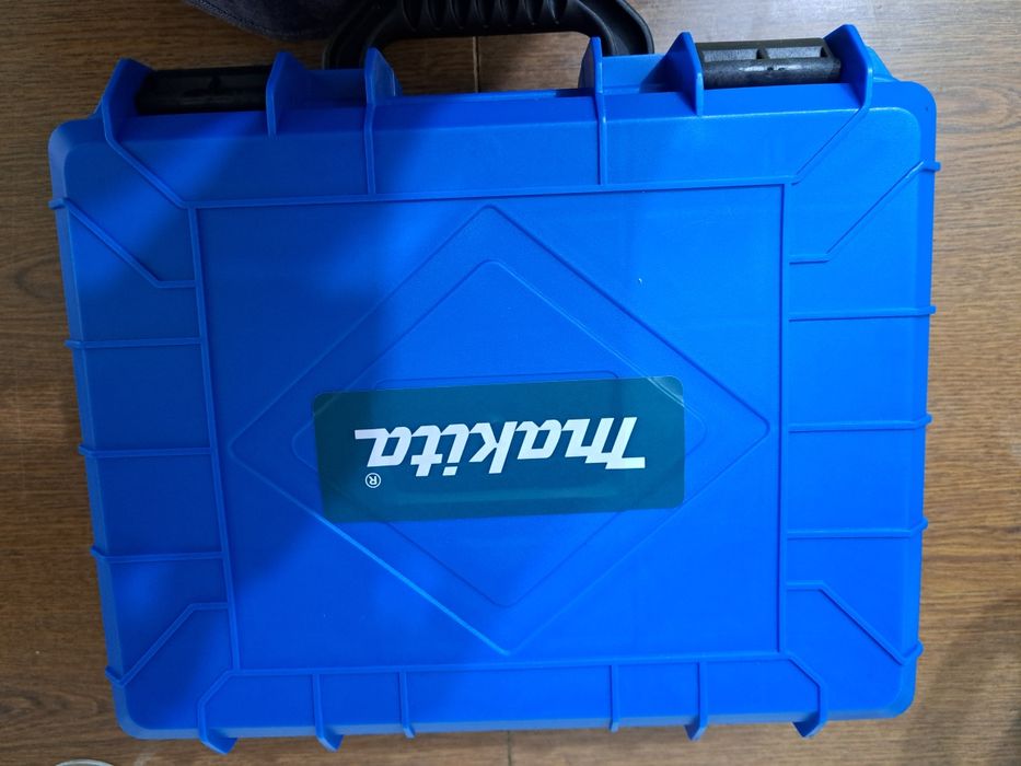 Продам Лазер 4D-16 линий.