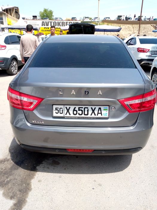 Лада мошина сини