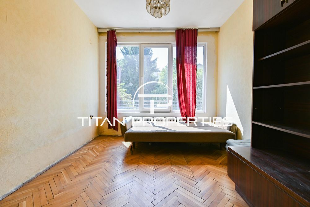 Дава се под наем Тристаен апартамент в София, Лозенец - 80 кв.м за 650 € - Снимка #2