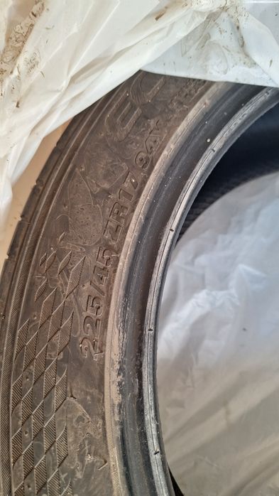 Vand 4 Anvelope vara Kumho 4-5cm