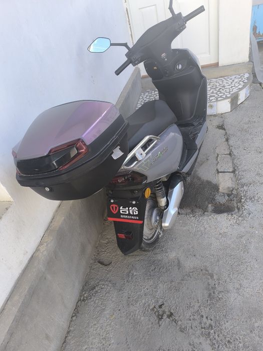 скутер продаётся