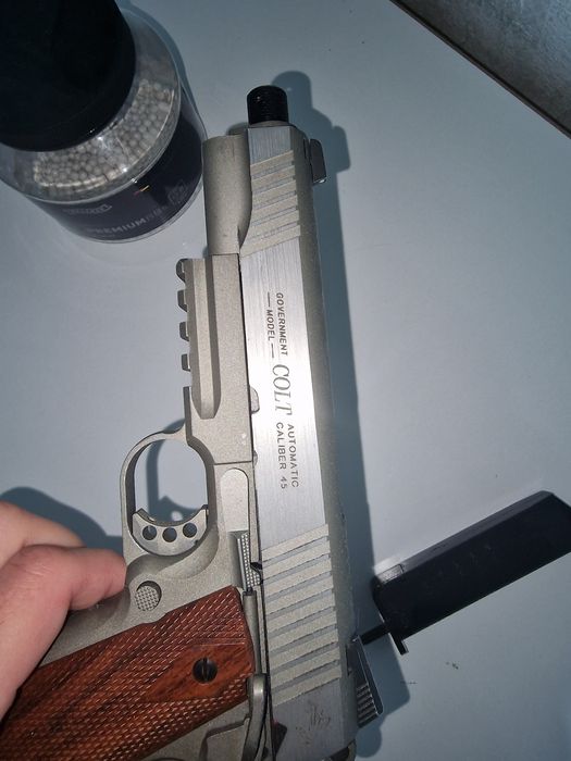 Airsoft пистолет Cybergun COLT 1911  1.2J Бартер за музикален инстр.
