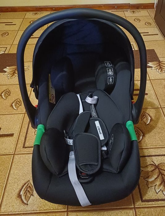 Детско кошче за кола на Loreli.Чисто ново