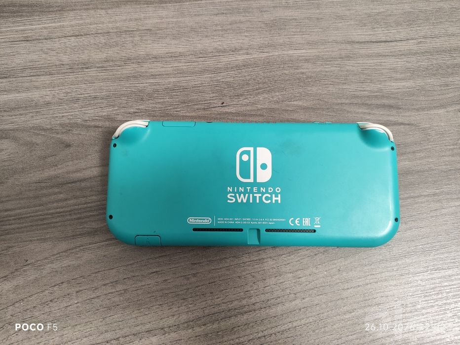 Nintendo Switch Lite (Turkuaz) holati yaxshi