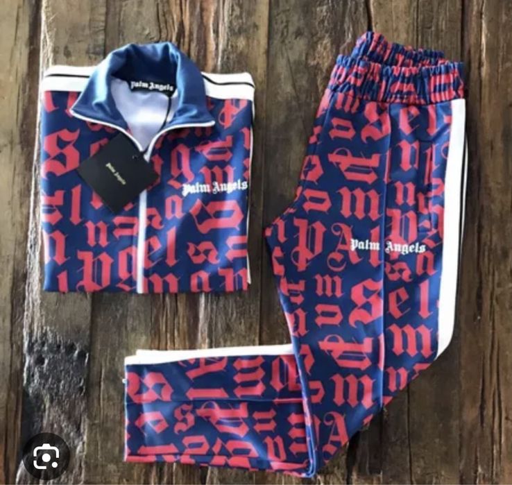 Vând pantaloni Palm Angels