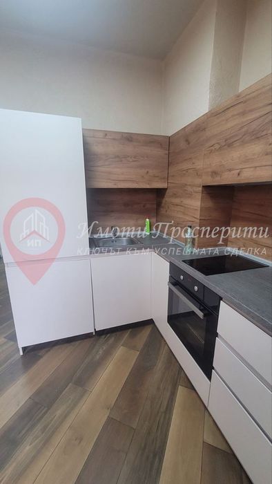 Офис в София-Център площ 85 цена 700