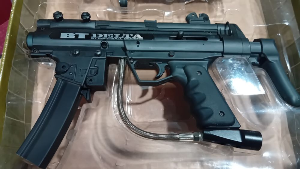 Pusca paintball BT Delta Noua in cutie