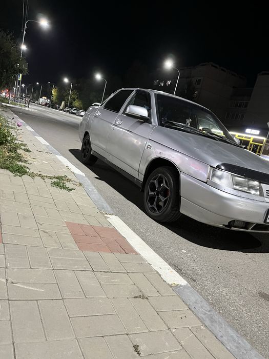 Продам обмен ваз 2110