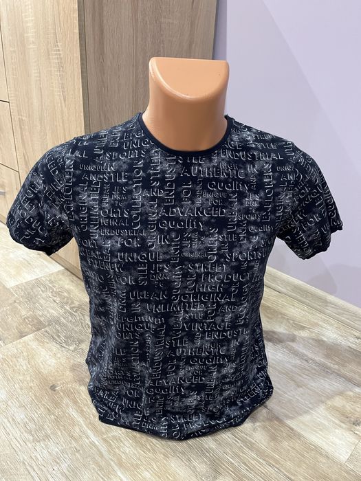 Мъжки тениски…..