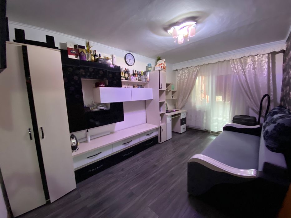 Vand apartament mobilat si utilat