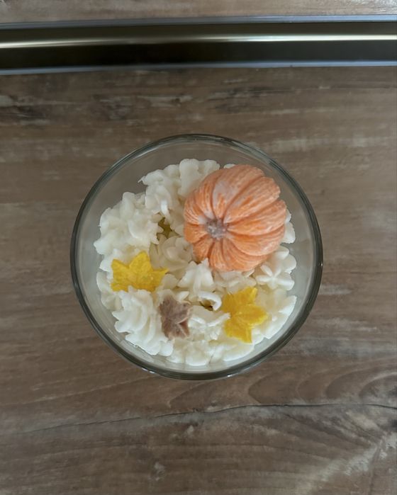 Ръчно изработена свещ