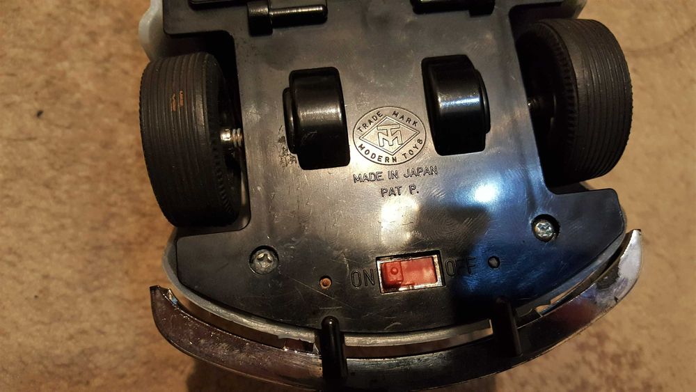 Masinuta cu telecomanda Radicon Volks Wagen 1303 S (Made in JAPAN)