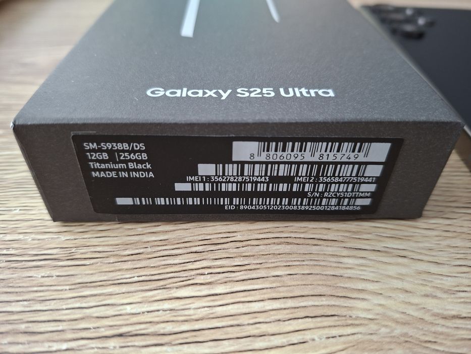 Samsung S25 Ultra.