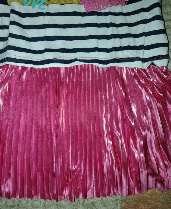 Красиви рокли три броя за 24, 00€ общо