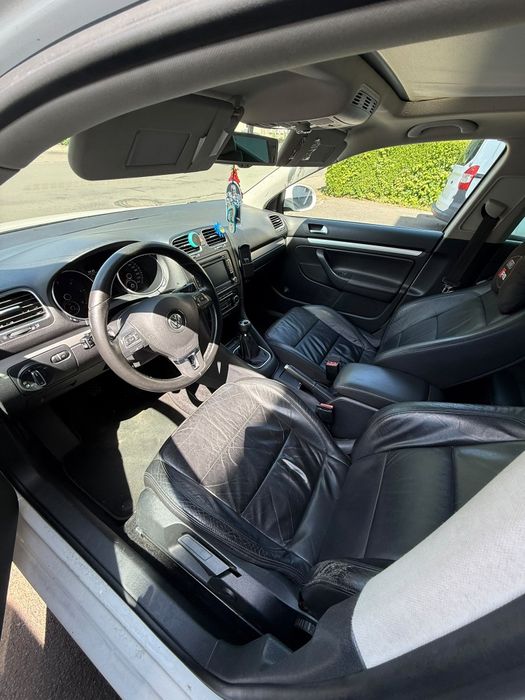 VOLKSWAGEN Golf 2012 — imagine 5
