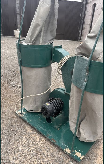 Продам  вытяжку,  струшкасос,  пылеулавливающий аппарат для станка