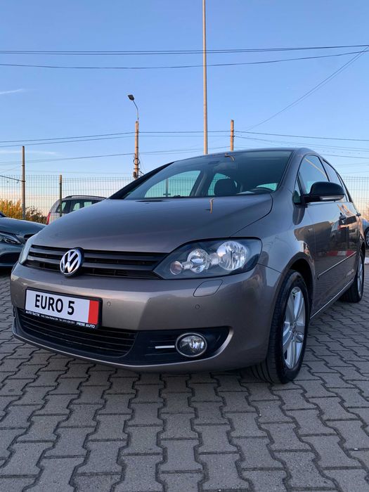 Volkswagen Golf 6 Plus + Limited Edition Match 2013 2.0 TDI 140 cp Super Optionat Culoare Deosebita