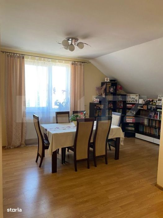 Apartament de vanzare, 4 camere, cu parcare inclusa, Zona Sud