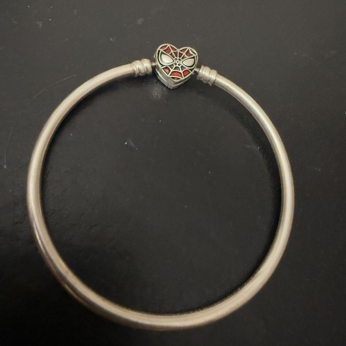 Pandora Человек паук