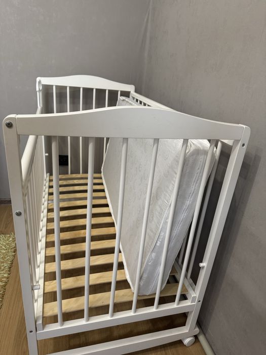 Кроватка детская