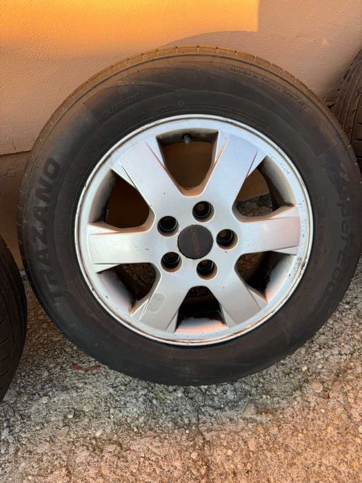 Комплекти летни и зимни гуми с ал джанти