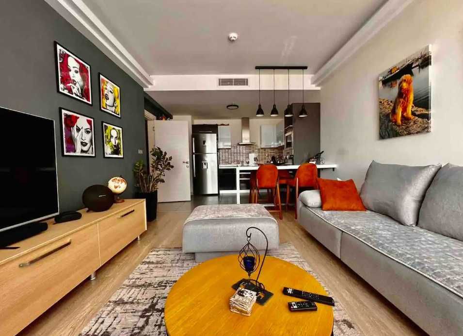 Дава се под наем Тристаен апартамент в Пловдив, Тракия - 87 кв.м за 357 € - Снимка #1